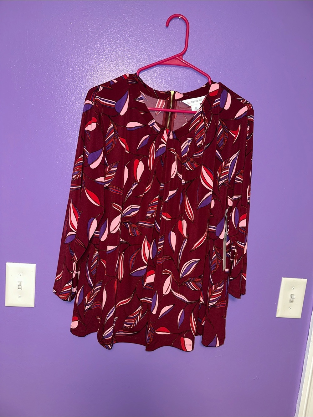 Liz Claiborne Burgundy Leaf-Print Long Sleeve Blouse